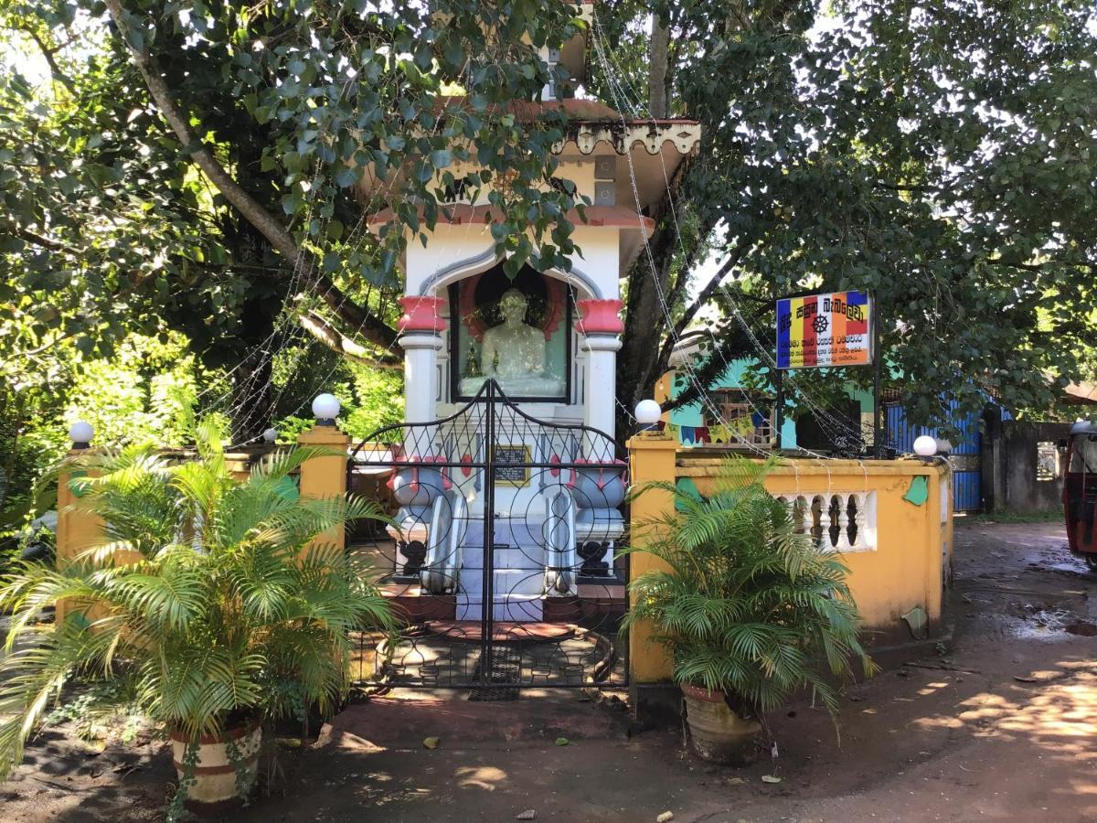 Lucky Palace Beruwala Exterior photo